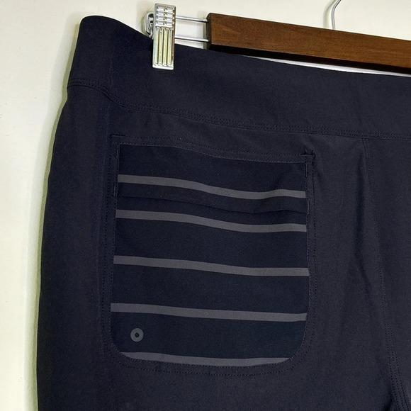 Lululemon Black Studio Shorts Hybrid Swim Surfing Yoga Gym Size 38 - Picture 8 of 10